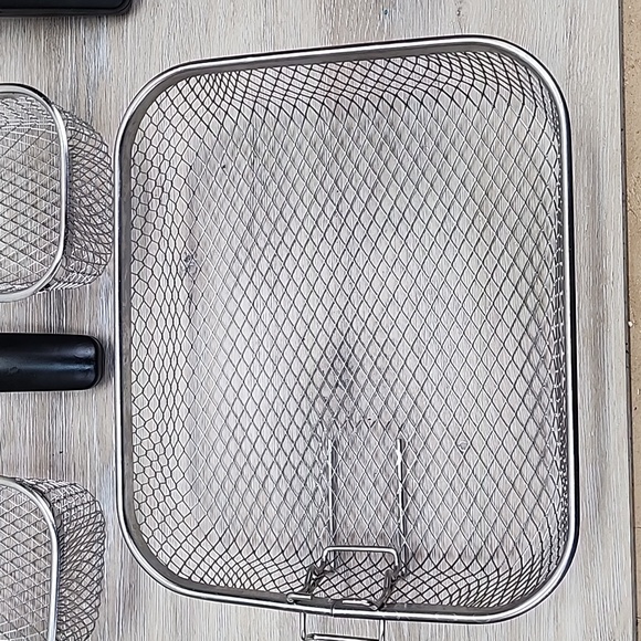 Waring Pro DF280 Professional Brushed Stainless Steel 3-Basket Deep Fryer - Picture 8 of 16